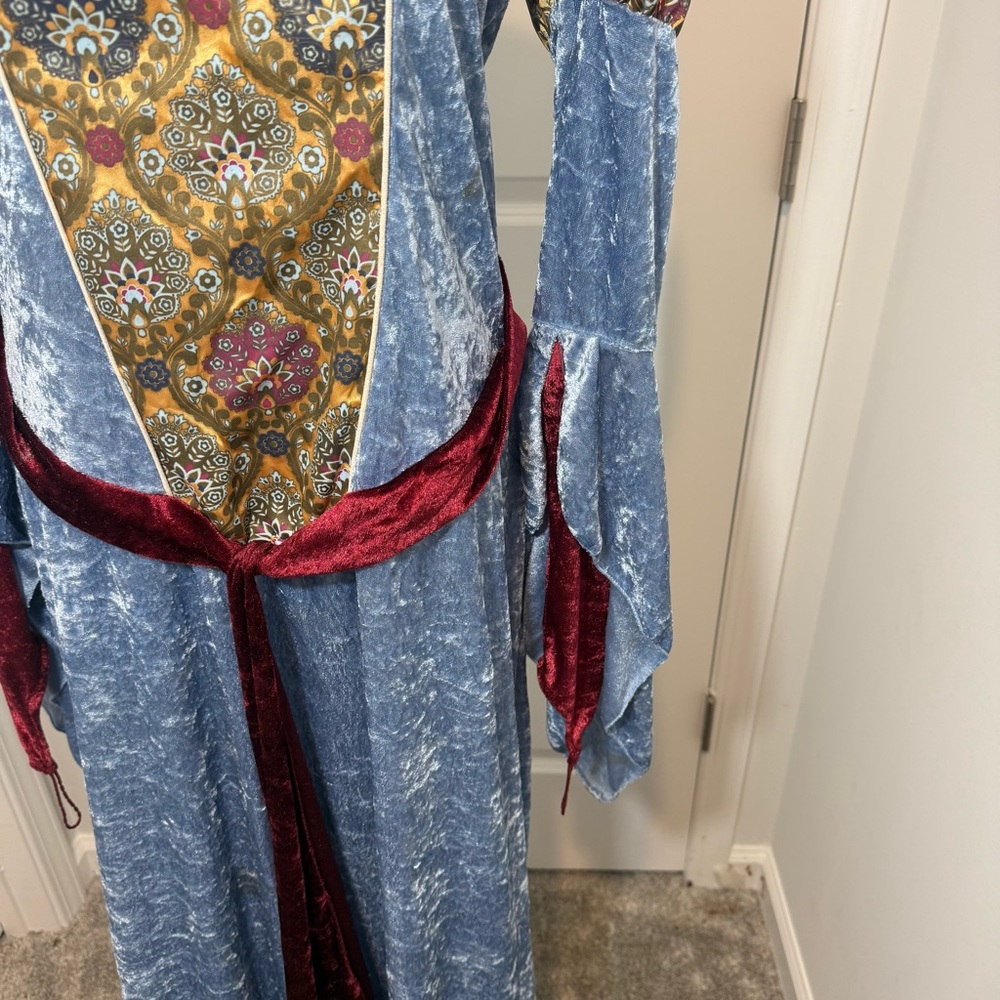 Maid Marian Medieval Renaissance Adult Women’s Costume sz: XL - Picture 6 of 9